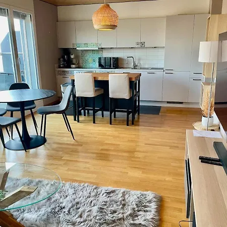 Penthouse 360 View 2br, Large Terrace *
